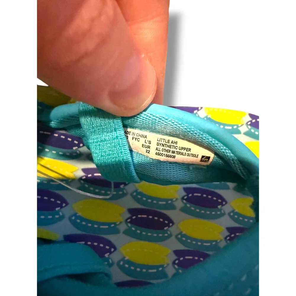 Reef Little Ahi Sandals Toddler Size 6 Blue Fish Print Backstrap Flip‎ Flops NEW